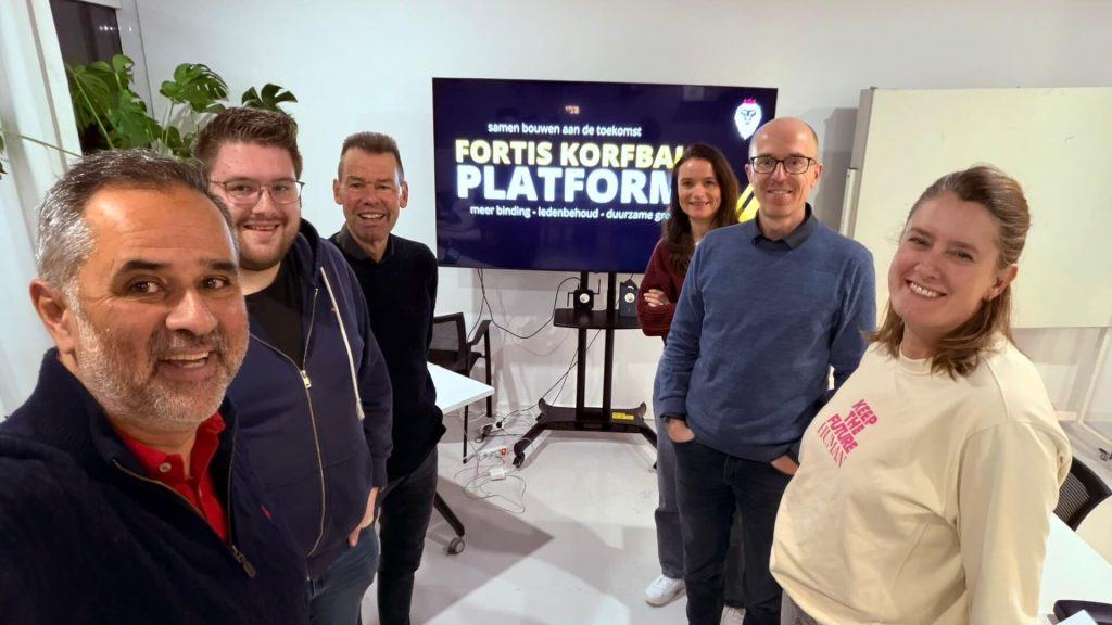 👉Kick-off nieuwe Fortis-website! 💛🖤